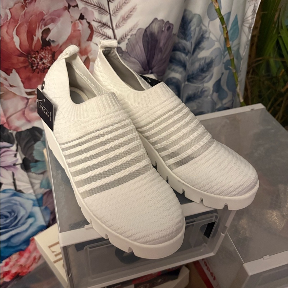 Bernie Mev White Ribbed Sole Footwear